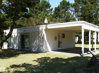 1401 163rd Pl, Long Beach, WA 98631