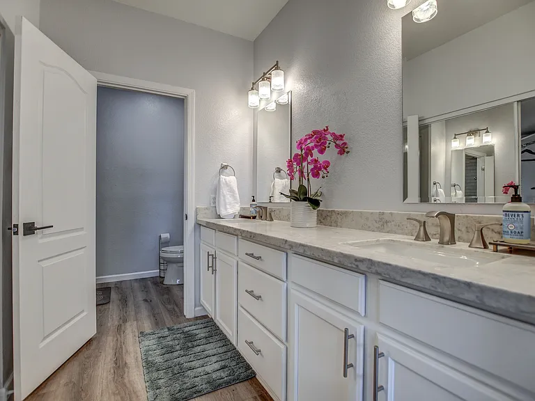 4525 N 22nd St #303 — Photo 27