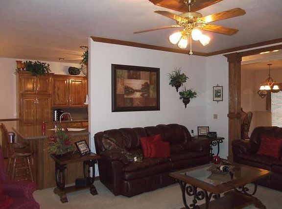 5th image of 1325 SW 121st St