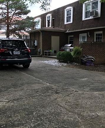 3rd image of 7216 Lammers Ln