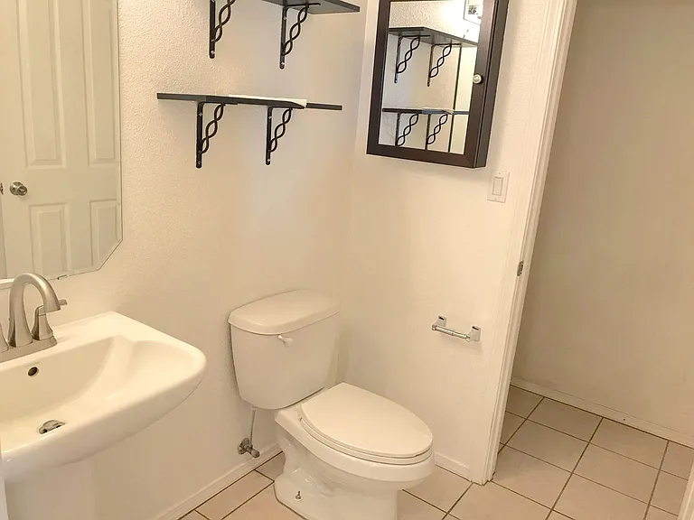 3612 Clear Creek Rd NE — Photo 14