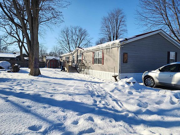 2nd image of 705 Zuercher Ln