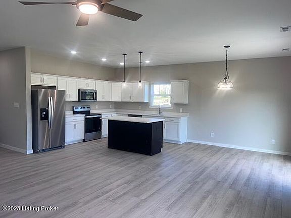 4th image of 166 Harvest Dr