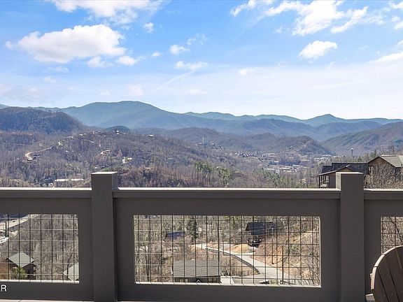3rd image of 289 Laurel Oaks Way #25