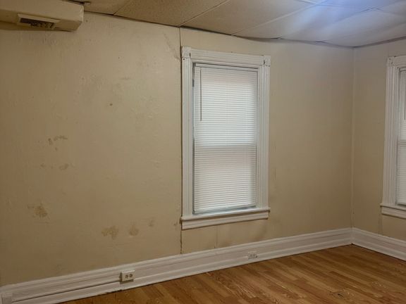 3rd image of 613 E End Ave #2