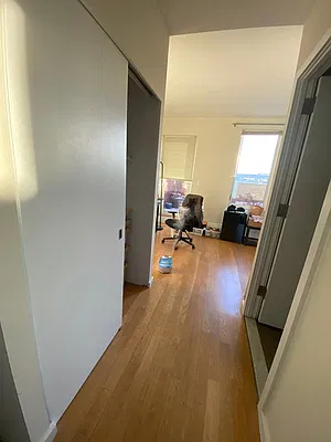 Rented by NY Living Solutions | media 16