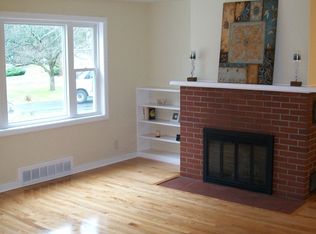 4 Regent Ct, Utica, NY 13501
