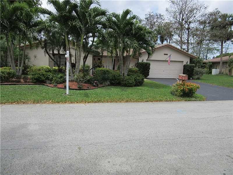 1st image of 1374 NW 83rd Ave