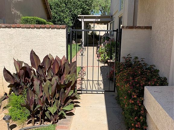 3rd image of 957 Oakland Hills Dr