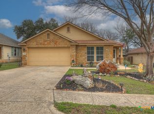 2210 Meadow View Dr, San Marcos, TX 78666