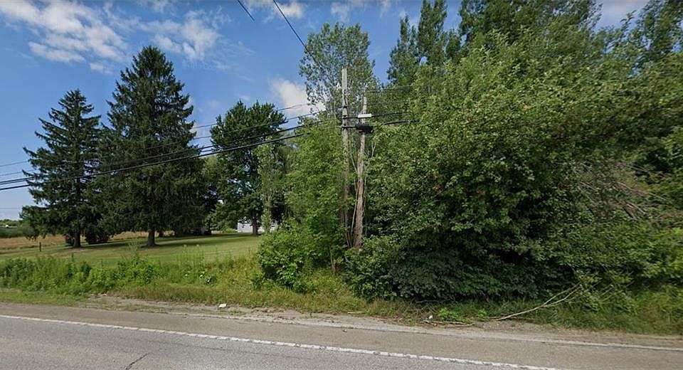 2nd image of 6980 Edinboro Rd