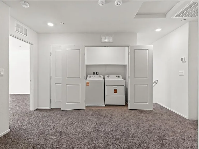 9366 Soothing Sea St — Photo 12