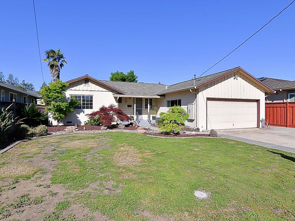 1st image of 137 Llewellyn Ave