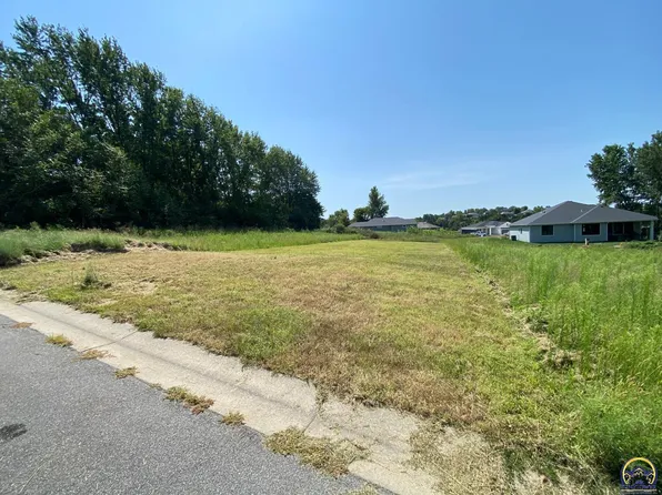 6205 SW 46th St, Topeka, KS 66610