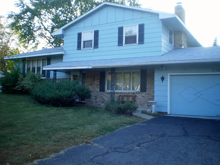 7725 Tessman Dr N — Photo 23