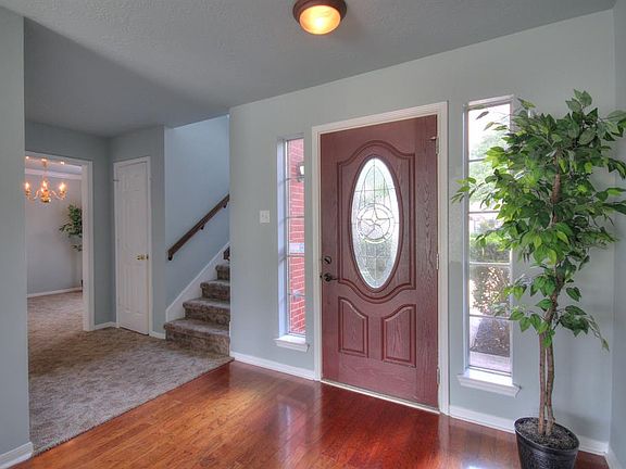 3rd image of 1003 Wentworth Dr