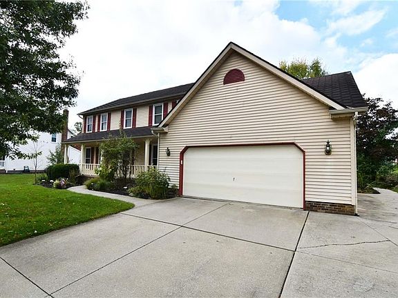 3rd image of 5809 Williamsburg Cir