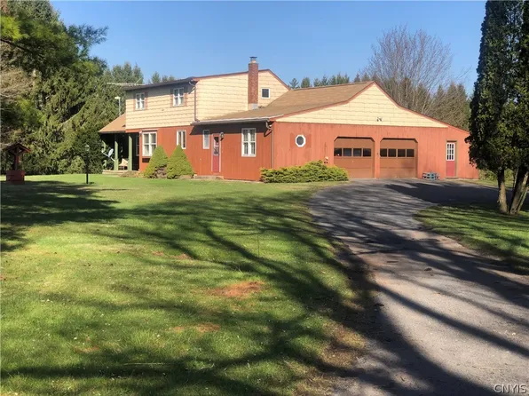8415 Brimfield St, Clinton, NY 13323