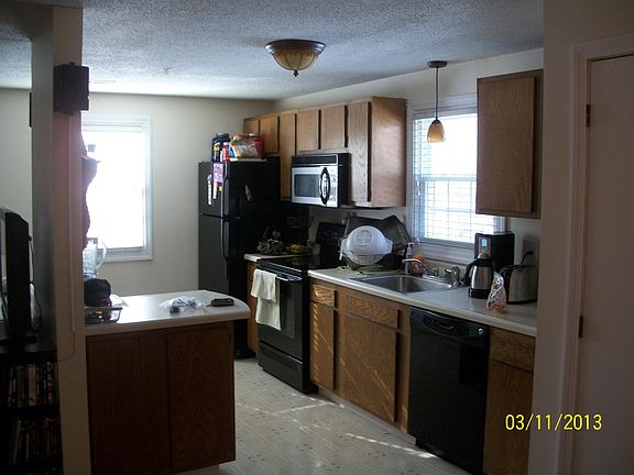 4th image of 901 Elmwood Dr