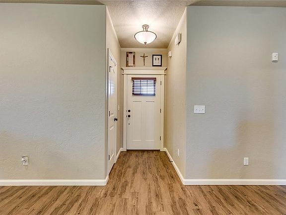 5th image of 3627 Brougham Way