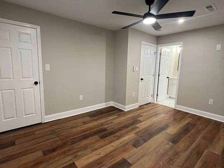 615 N Calhoun St — Photo 15