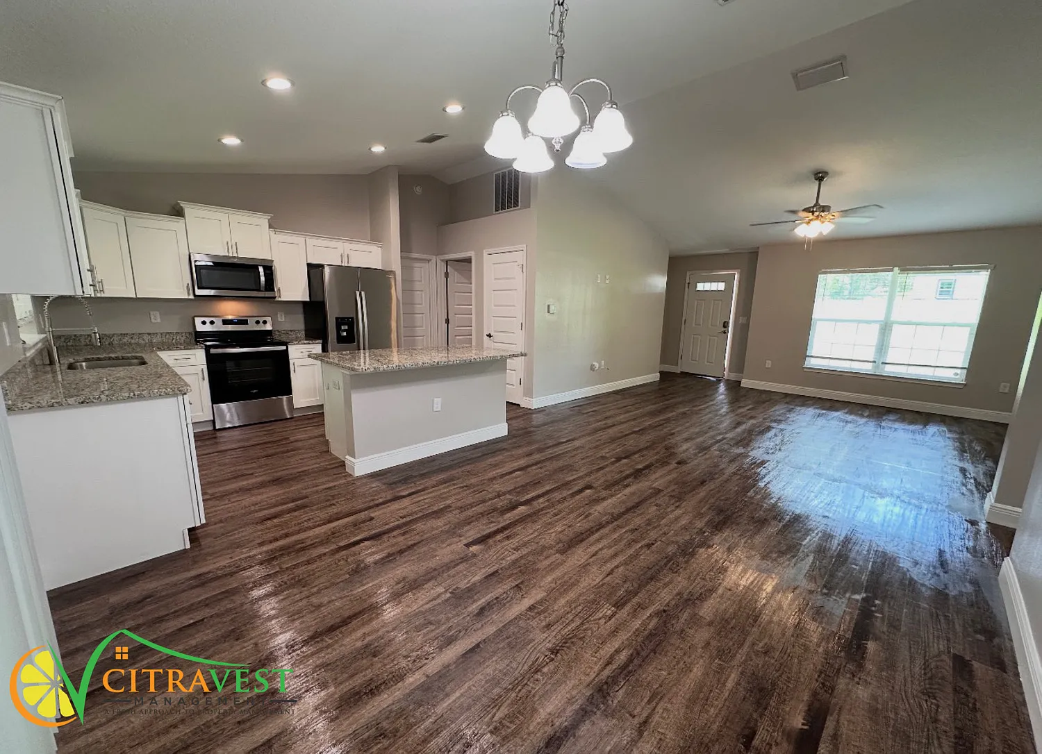 Beautiful Home in Citrus Springs Available!! — Photo 2