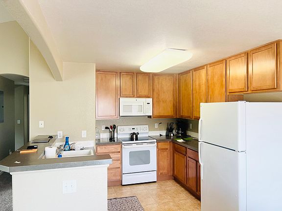 3rd image of 4755 Hahns Peak Dr Unit 202