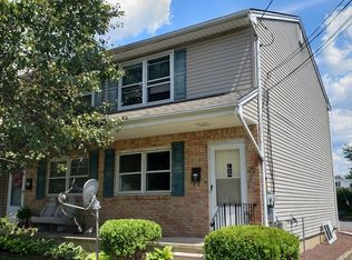 207 S 5th Ave, Manville, NJ 08835
