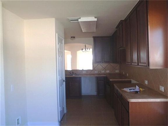 5th image of 13910 Tinsley Ct