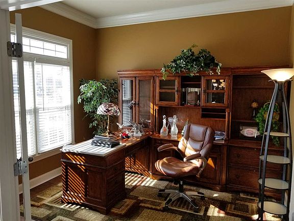 5th image of 205 Pearle Wood Ct