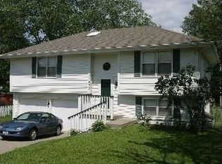 11409 N McGee St, Kansas City, MO 64155