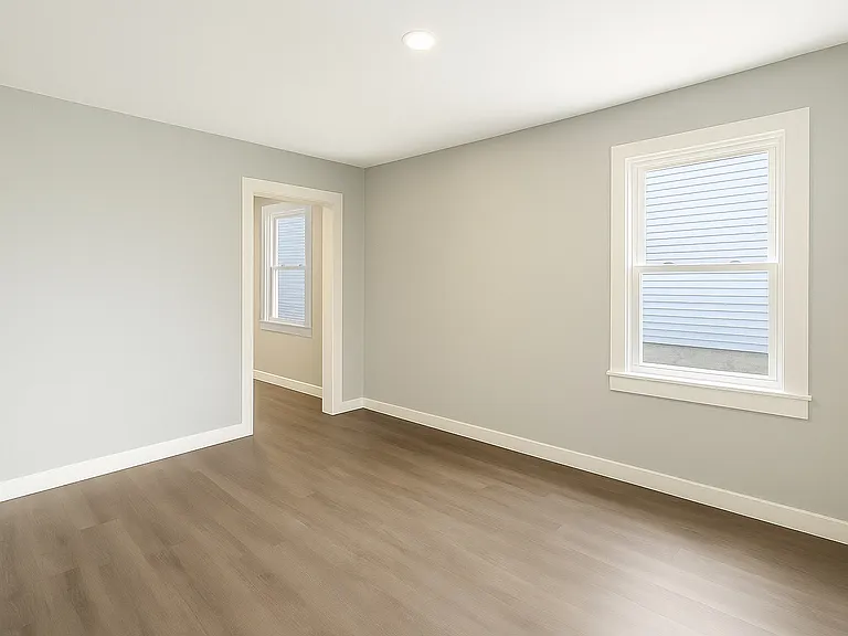 713 Emerson Ave — Photo 4