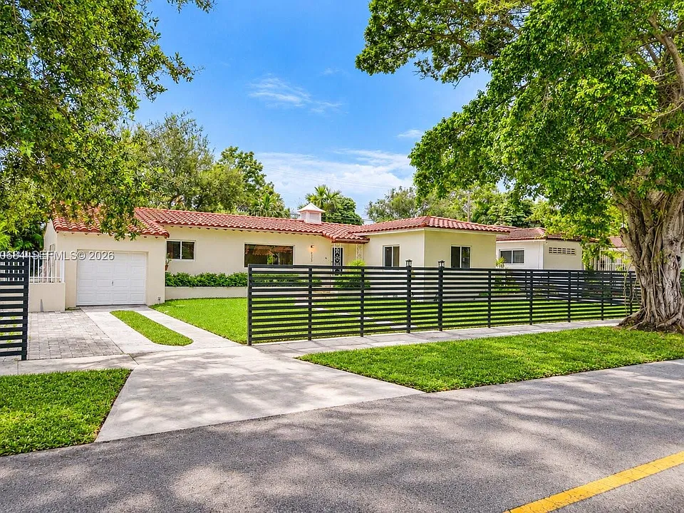 535 SW 39th Ave