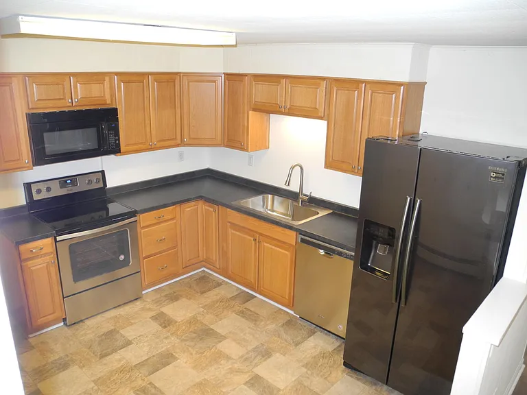 21006 Jefferson Blvd #A — Photo 4