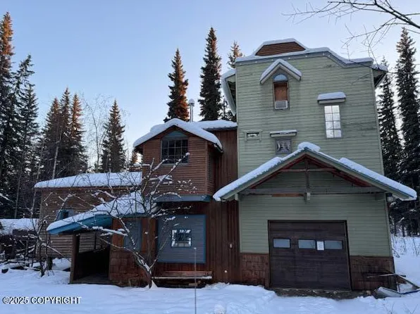 2703 Goldhill Rd, Fairbanks, AK 99709
