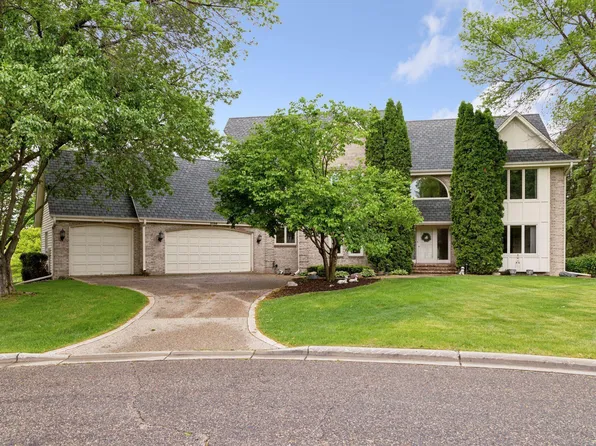 3140 Burr Oak Cir, Chaska, MN 55318