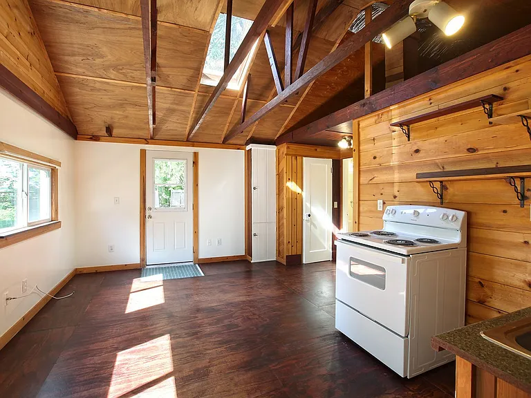 938 Madrona Beach Rd — Photo 5