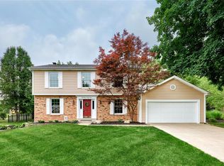 440 Mason Ridge Dr, Saint Charles, MO 63304