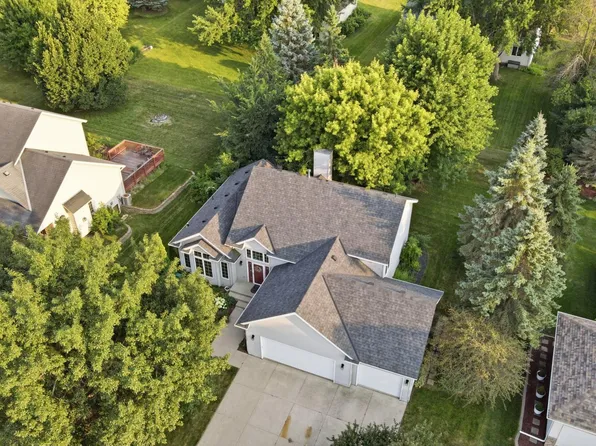 1688 Wedgewood Dr NE, Owatonna, MN 55060