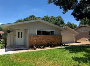 408 Dunaway Dr, Euless, TX 76040