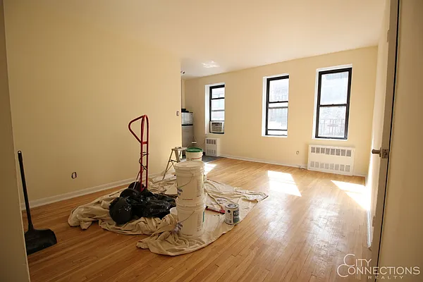 Rented by City Connections Realty | media 6