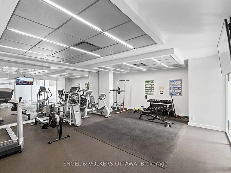 340 McLeod St #935 — Photo 35