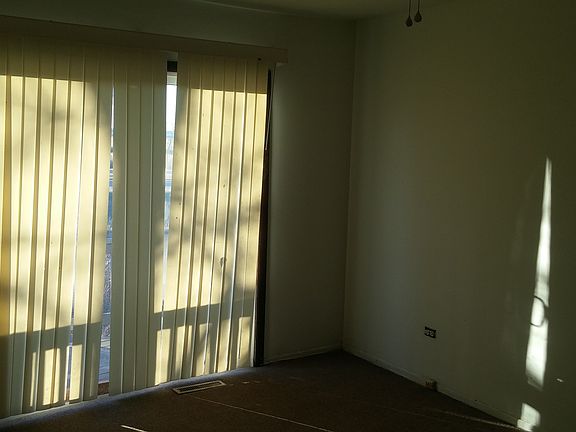 4th image of 21776 Peterson Ave