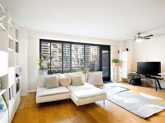 3rd image of 382 Central Park W APT 3N