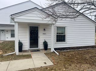 2601 Thornbrier Ct, Lake Orion, MI