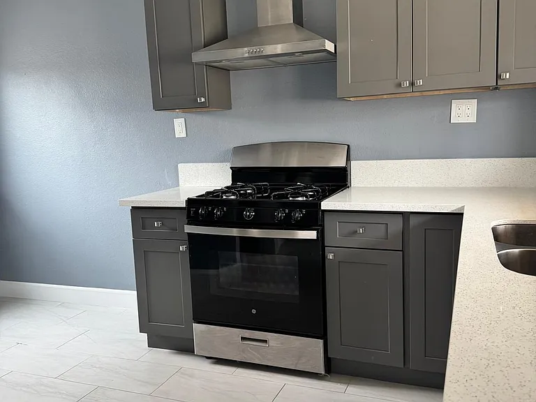 4219 1/4 Menlo Ave #4219.25 — Photo 18