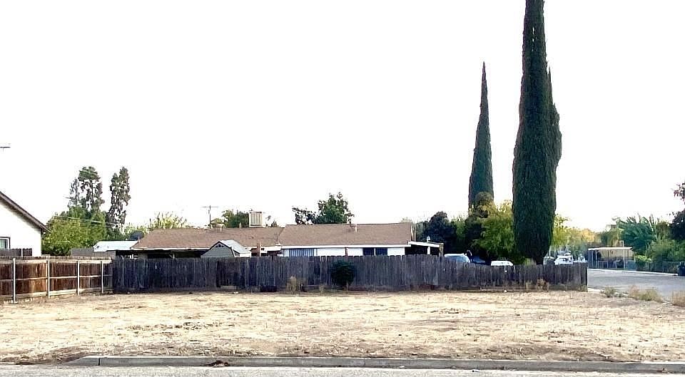 1st image of 1 N Kern Ave