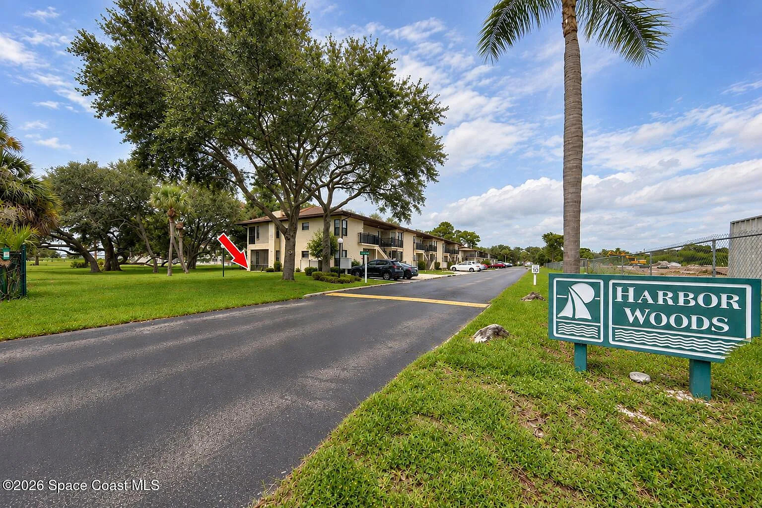 2 bed, 2.0 bath, 1023 sqft, $1,475 — Photo 2