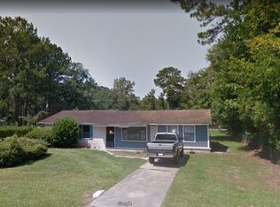 129 Holiday Dr, Savannah, GA 31419