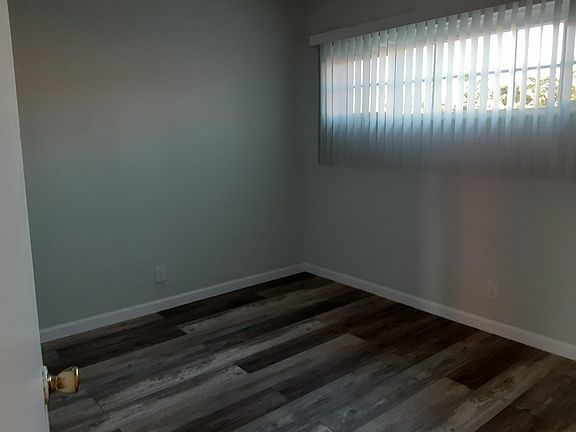 4th image of 3600 W 139th St #D
